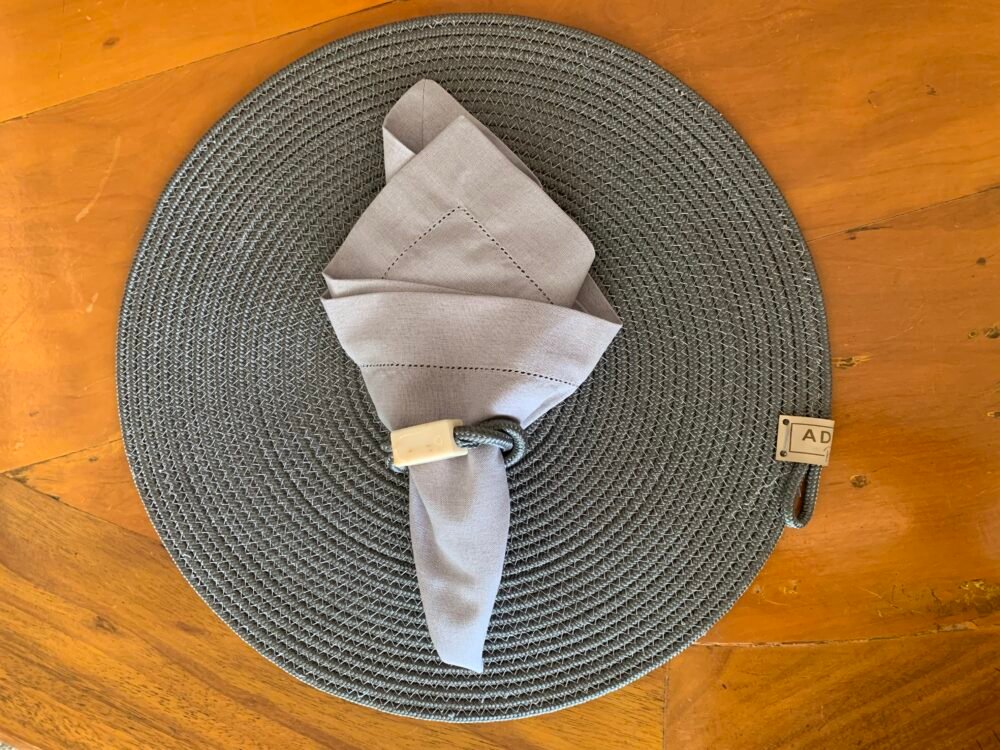 CONJUNTO COM 12 Lugares de mesa REDONDO (corda náutica costurada na cor CINZA ESCURO)