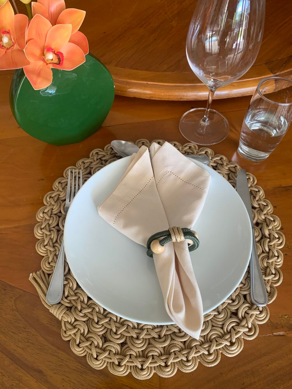 CONJUNTO COM 6 Lugares de mesa MACRAME - REDONDO - NÓ ONDAS cor RAMI