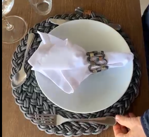 1 Lugar de mesa MACRAME - REDONDO - TRANÇADO (escolha a cor) unidade