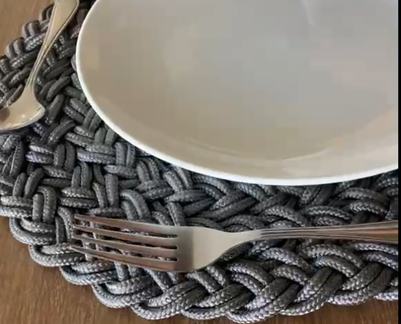 1 Lugar de mesa MACRAME - REDONDO - TRANÇADO (escolha a cor) unidade - Imagem 3
